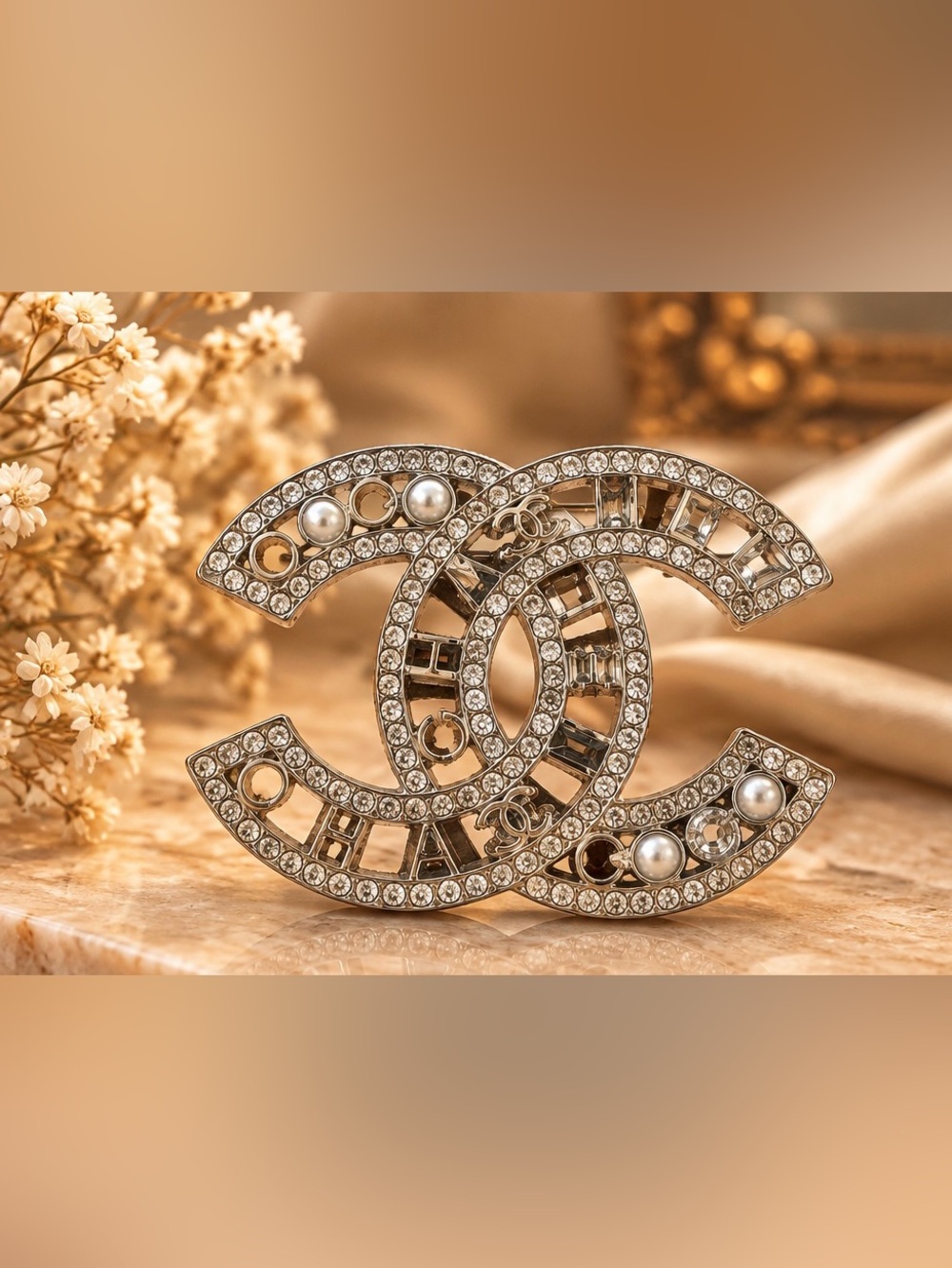 Crystal Pearl Statement Brooch Silver Tone Rhinestone Fashion Pin